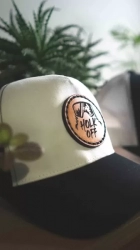 Vlastní merch na kšiltovce